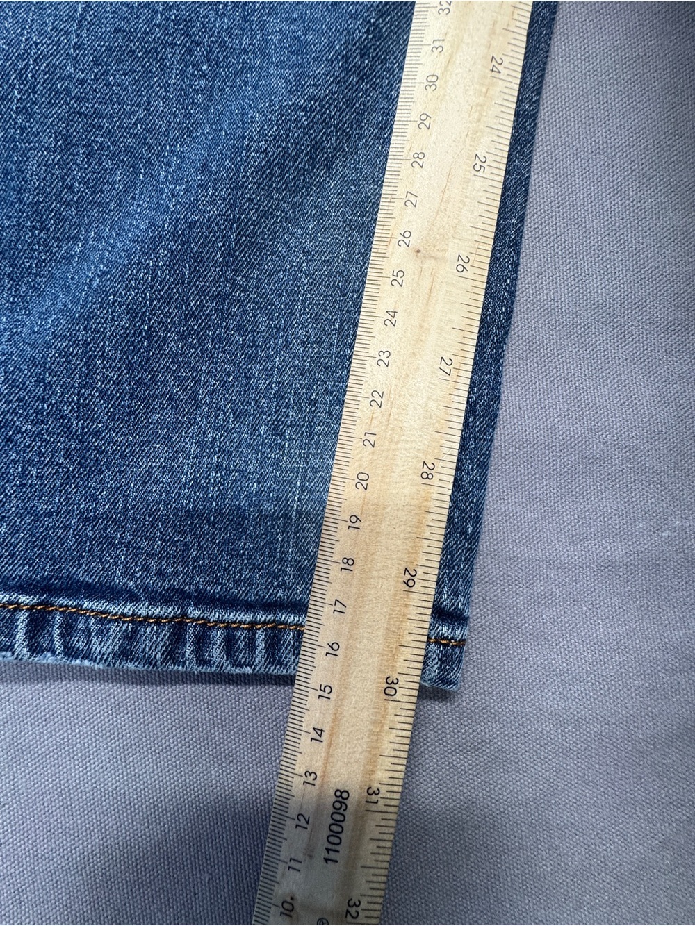 Orvis Denim Jeans Medium Wash Straight Leg Mens 36x30 G9 - Picture 8 of 8
